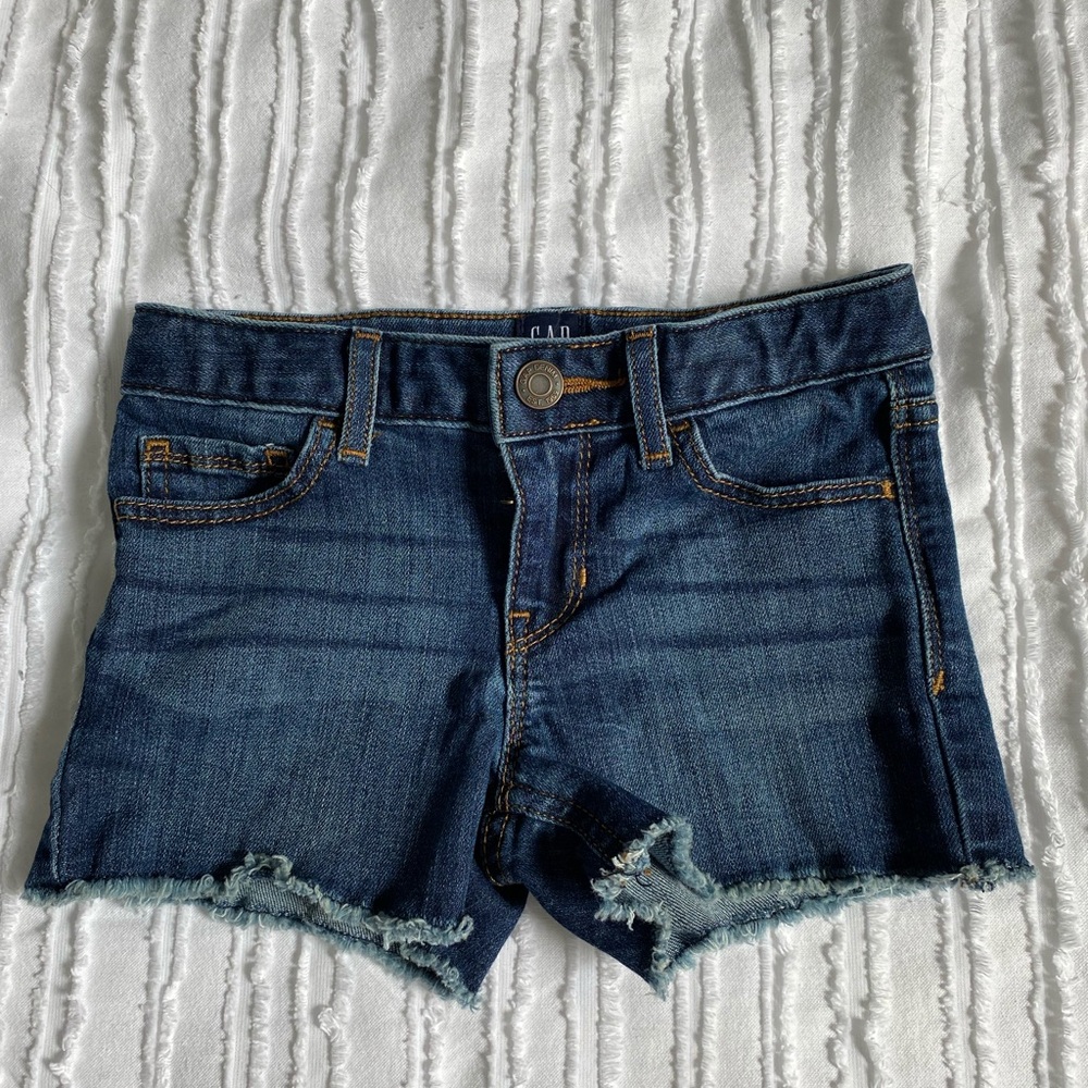 🇺🇸 gapkids frayed denim shorts
